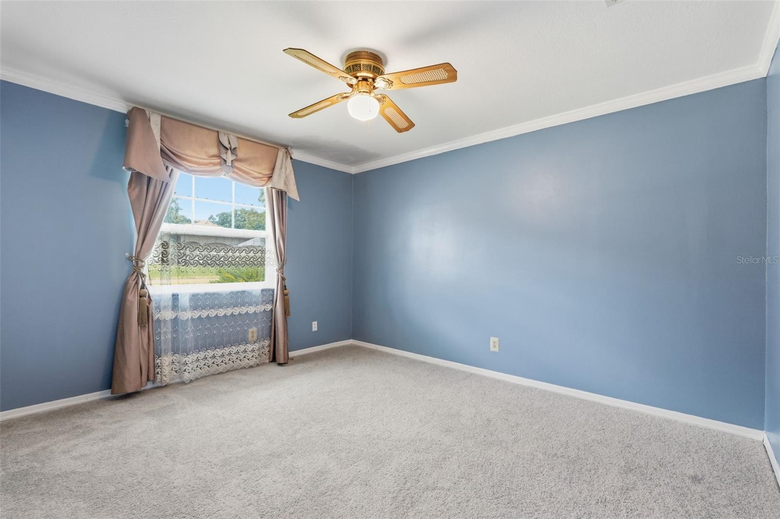 3678 E LAKE DR, LAND O LAKES, FL, 34639