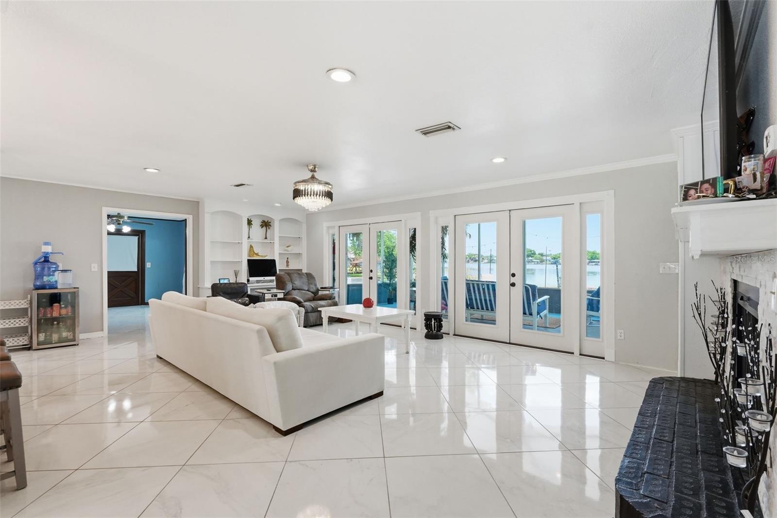 3678 E LAKE DR, LAND O LAKES, FL, 34639
