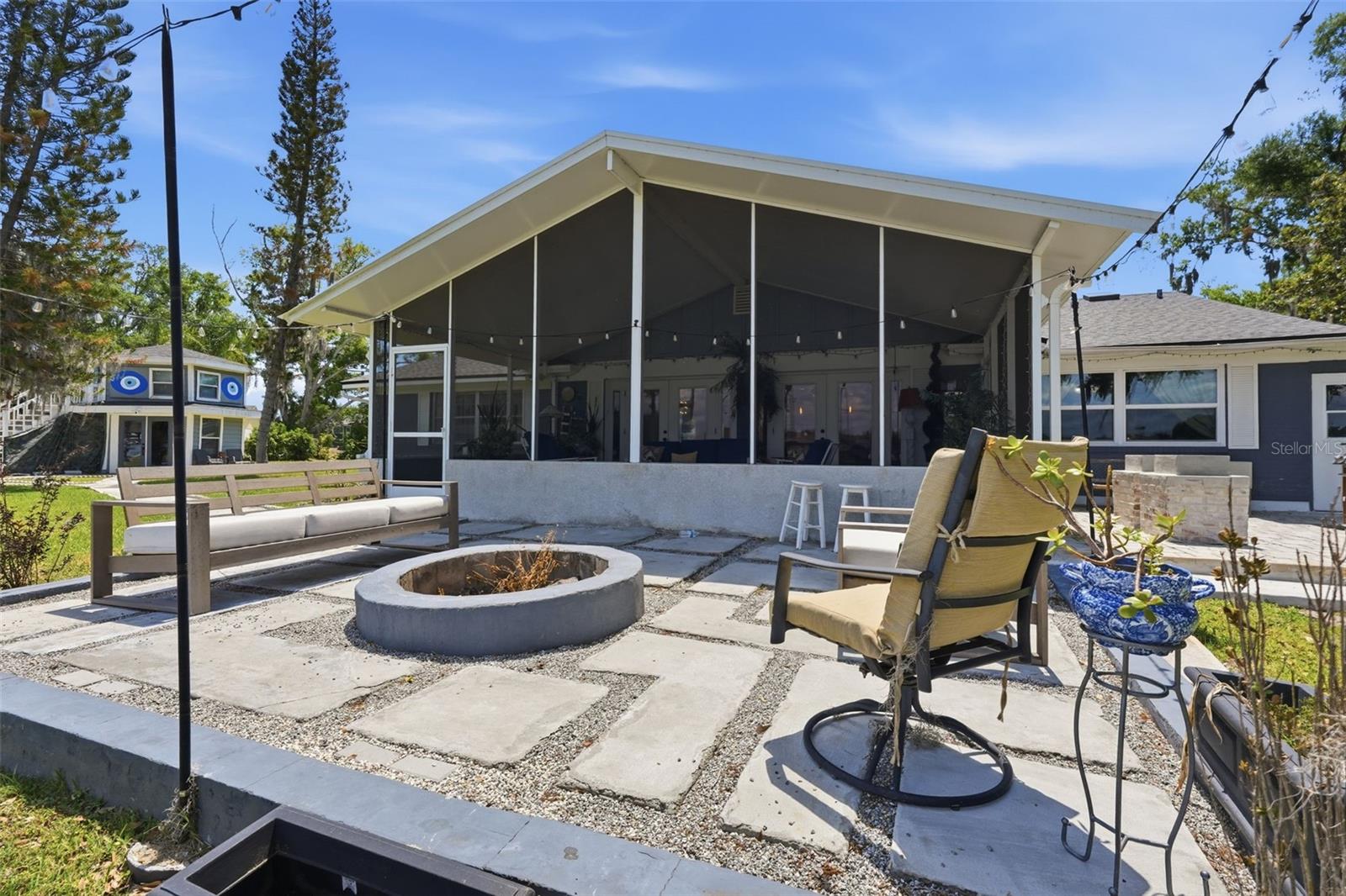 3678 E LAKE DR, LAND O LAKES, FL, 34639