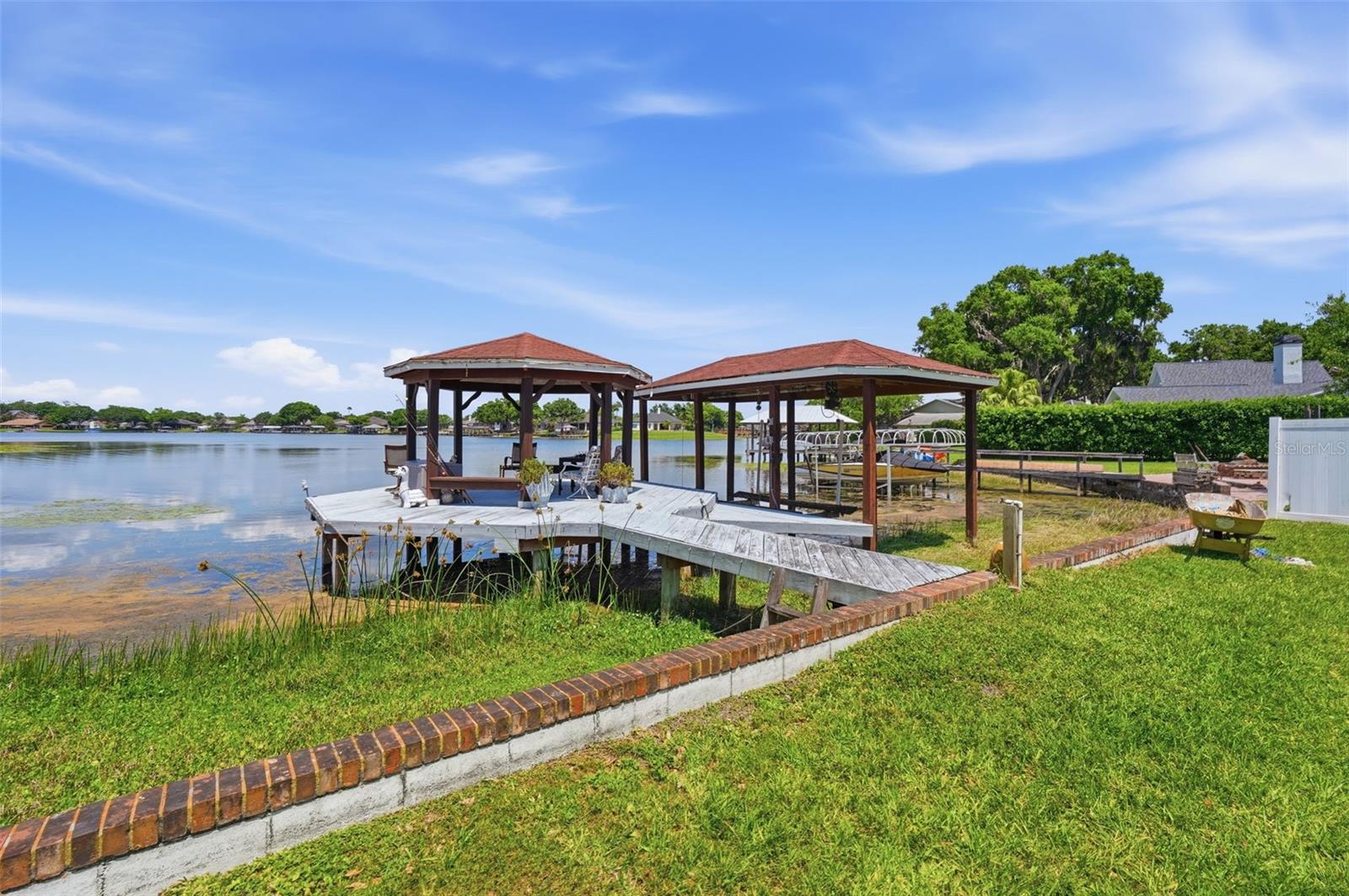 3678 E LAKE DR, LAND O LAKES, FL, 34639
