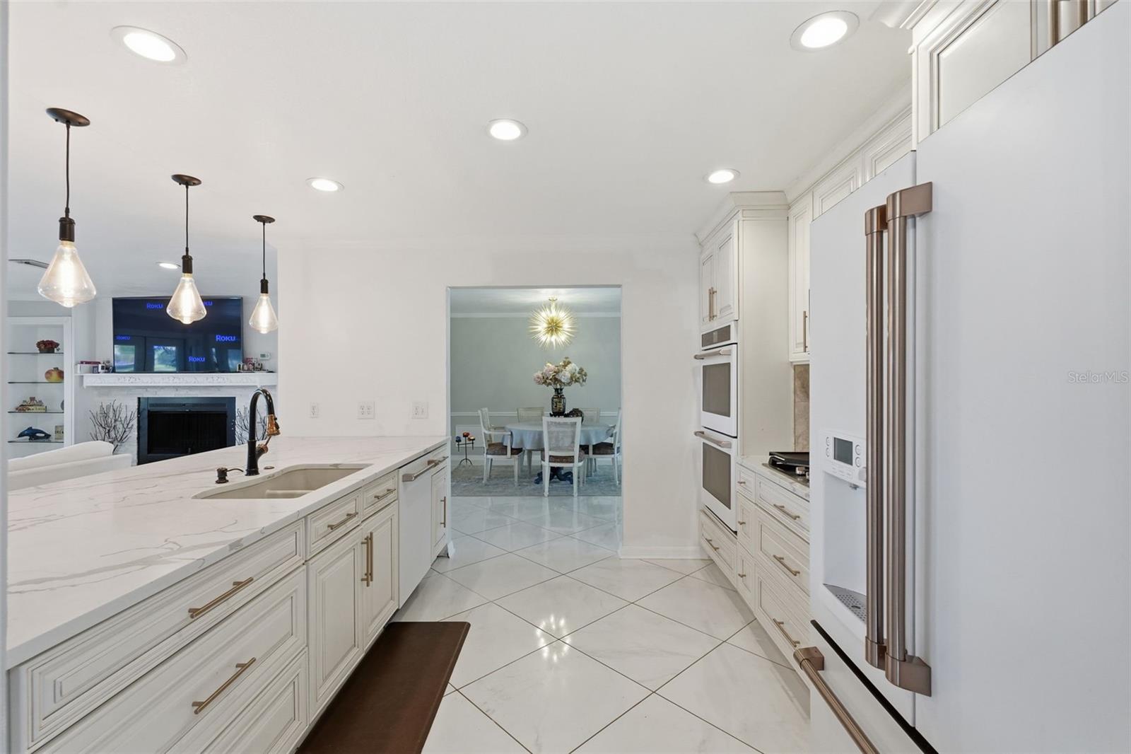 3678 E LAKE DR, LAND O LAKES, FL, 34639