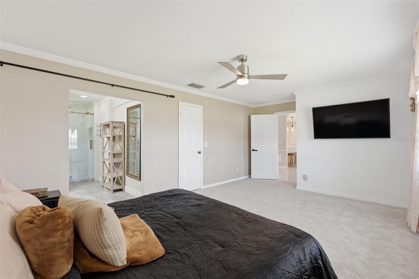 3678 E LAKE DR, LAND O LAKES, FL, 34639