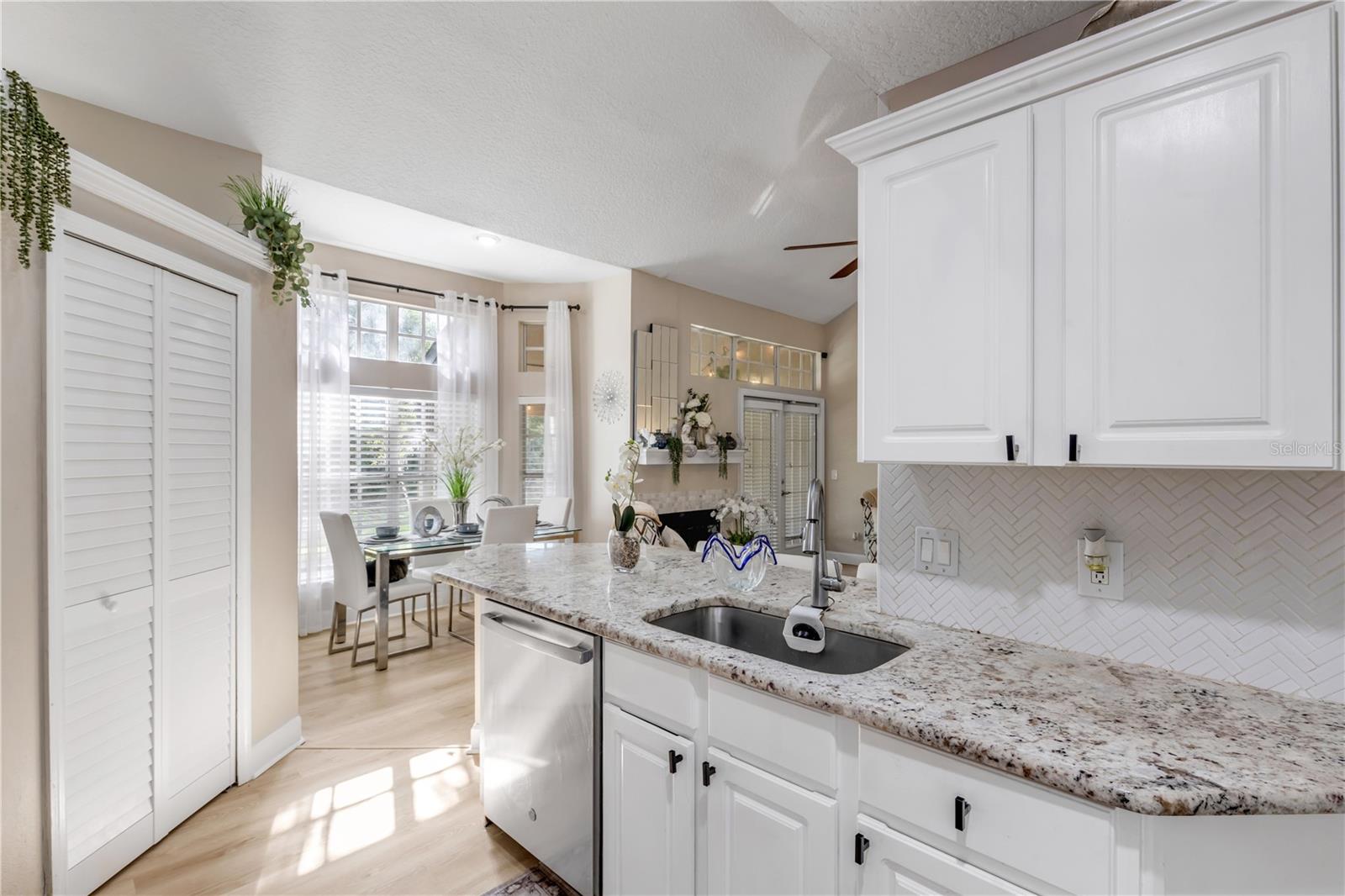 1570 FARRINDON CIR, LAKE MARY, FL, 32746
