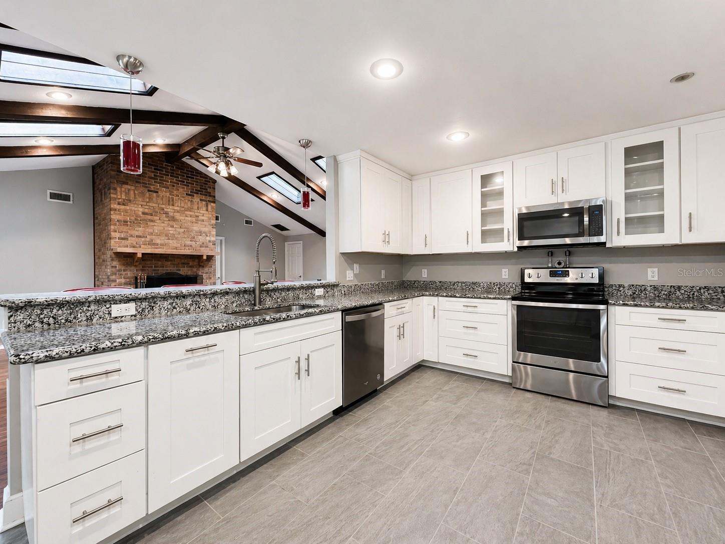 9331 NW 13TH PL, GAINESVILLE, FL, 32606