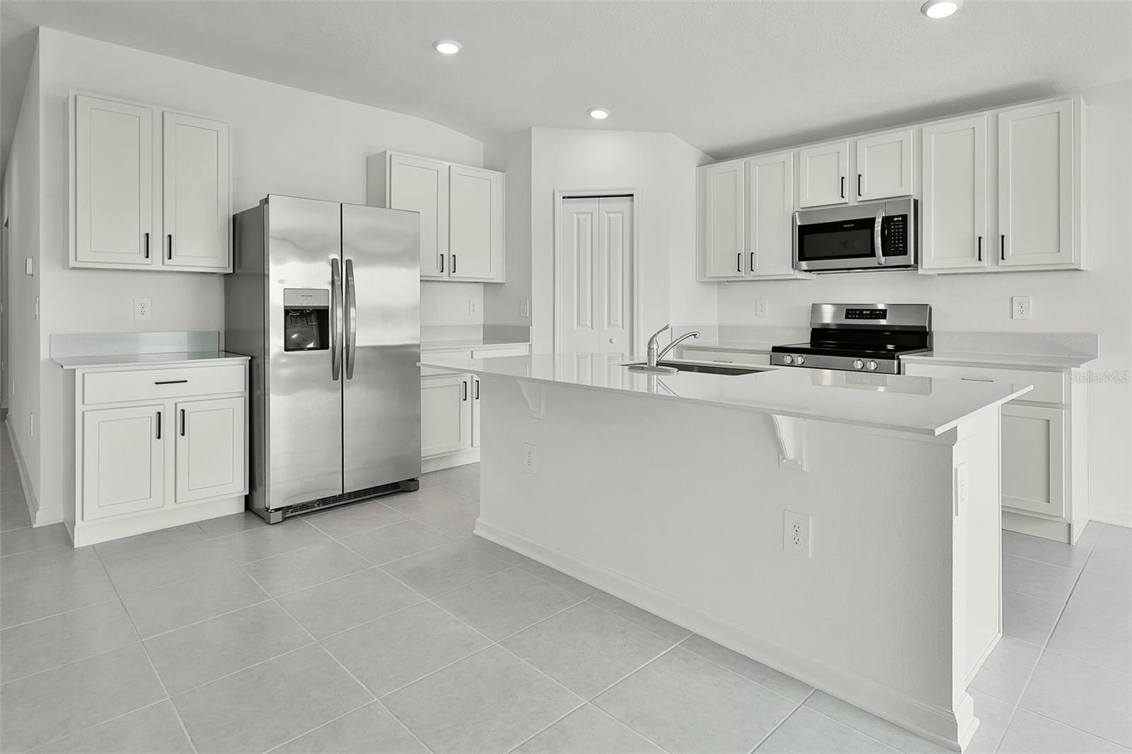 2711 PIONEER TRL, EAGLE LAKE, FL, 33839