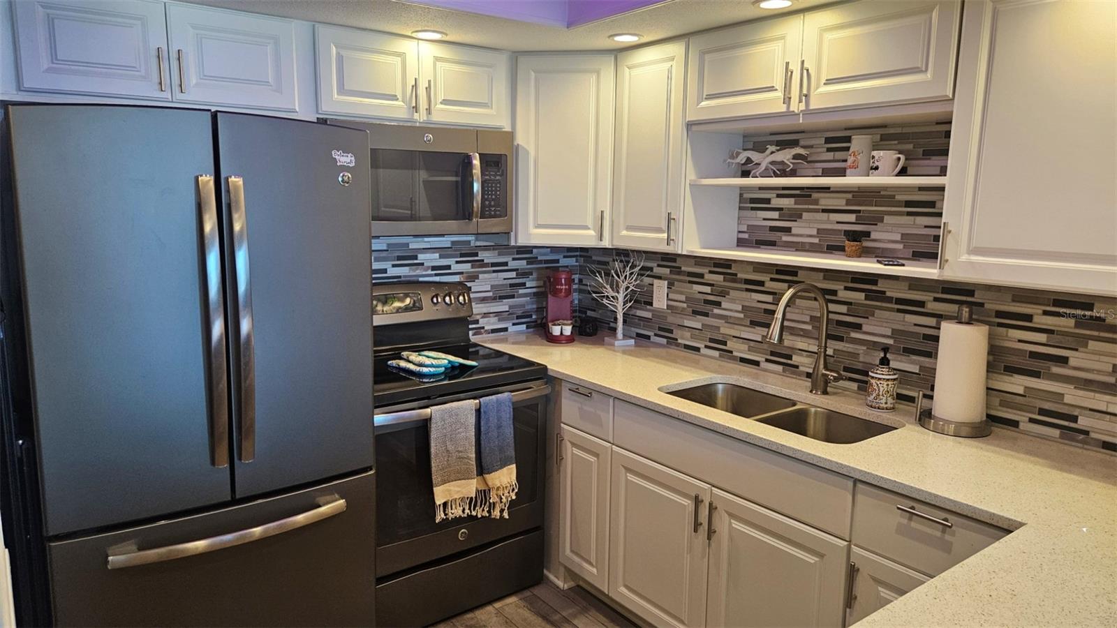 4575 COVE CIR #1105, ST PETERSBURG, FL, 33708