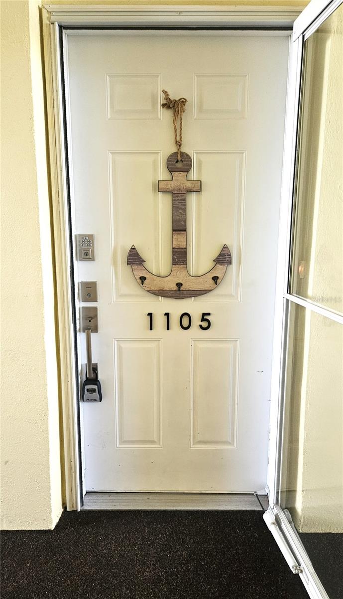 4575 COVE CIR #1105, ST PETERSBURG, FL, 33708