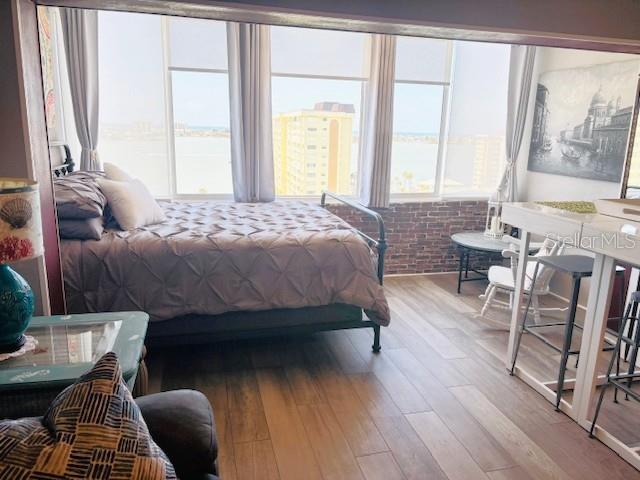 4575 COVE CIR #1105, ST PETERSBURG, FL, 33708