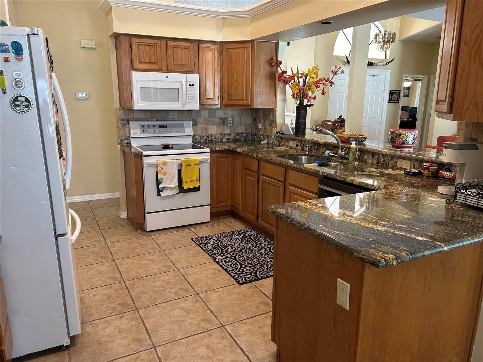 9405 94TH ST, SEMINOLE, FL, 33777