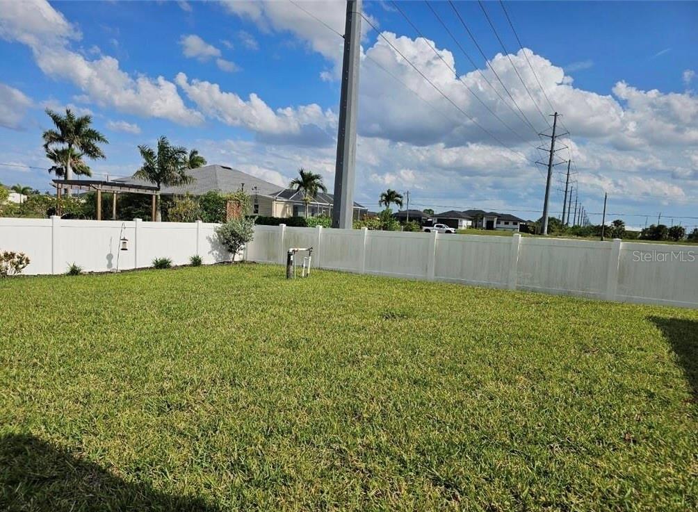 625 EL DORADO BLVD N, CAPE CORAL, FL, 33993