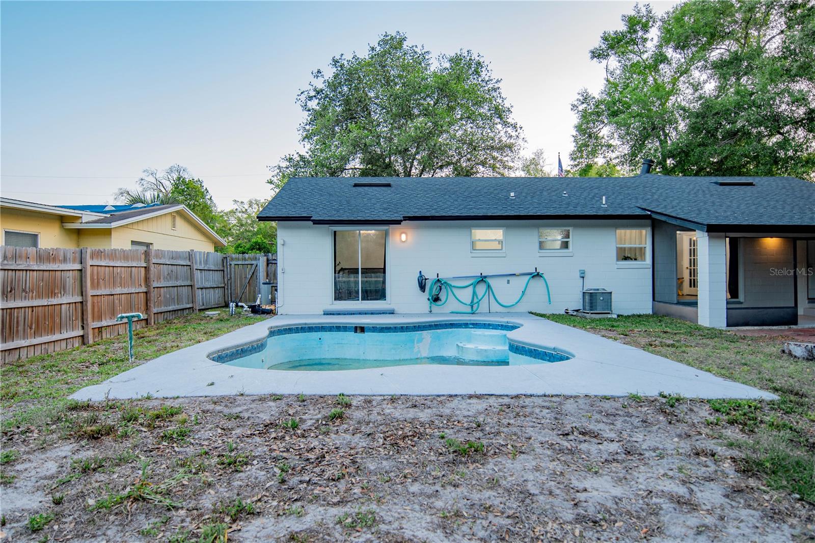 5147 LAKE NINA DR, ORLANDO, FL, 32810