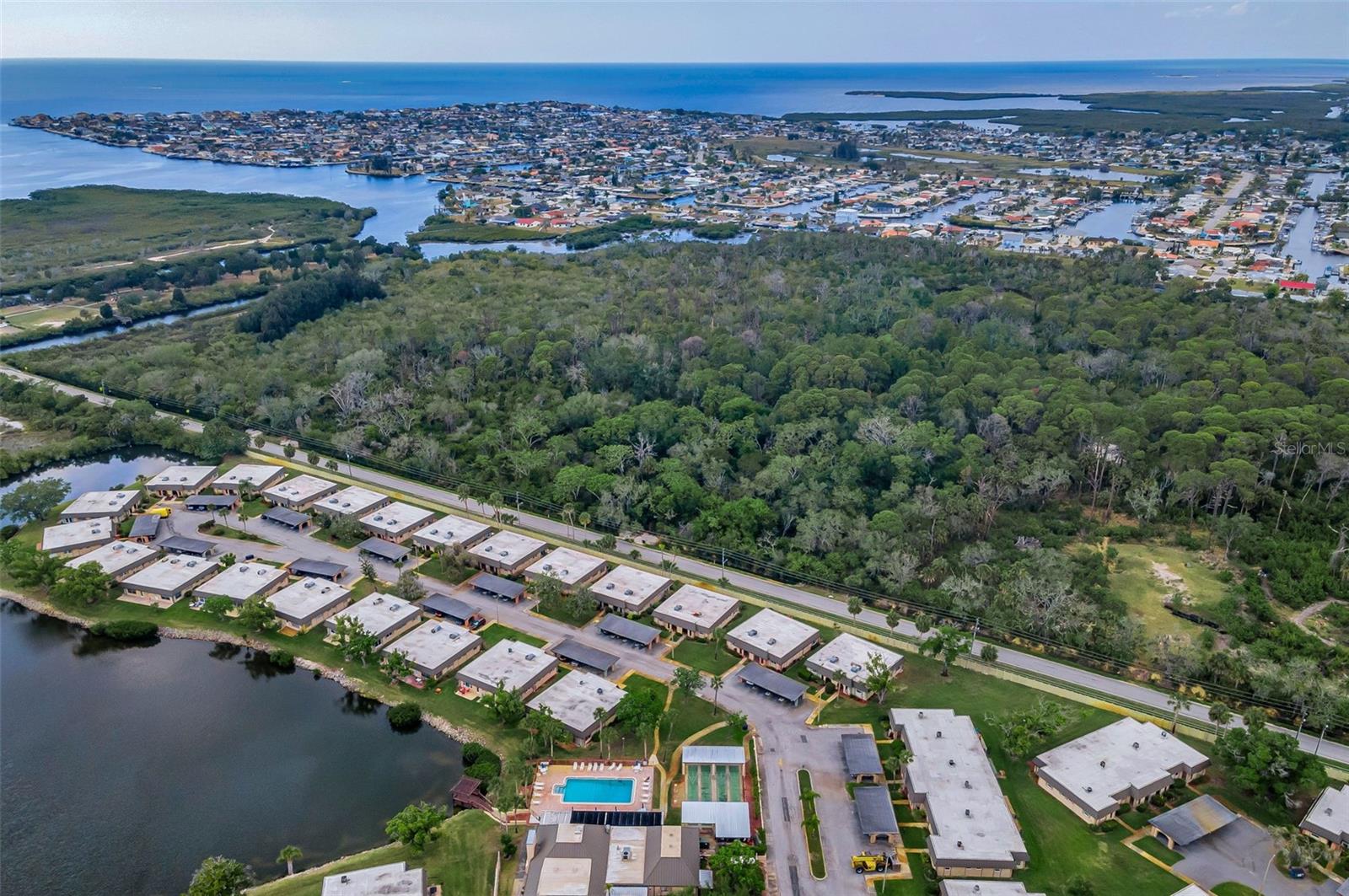4200 HAMPTON DR #4200, NEW PORT RICHEY, FL, 34652