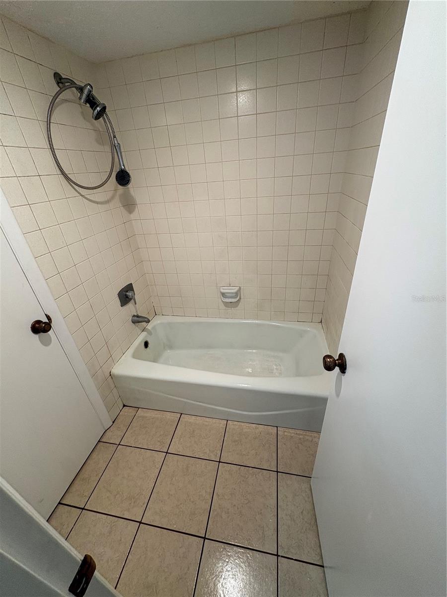 593 FAIRWAYS CIR #A, OCALA, FL, 34472