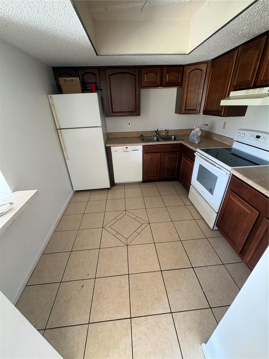 593 FAIRWAYS CIR #A, OCALA, FL, 34472