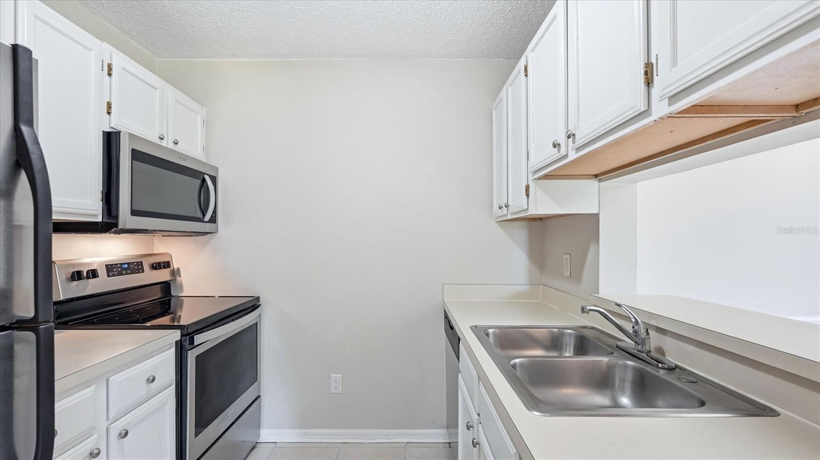 4033 CROCKERS LAKE BLVD #28, SARASOTA, FL, 34238