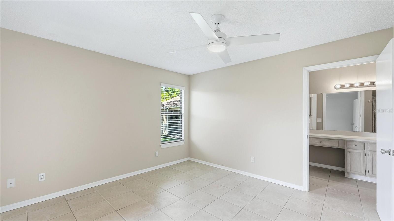 4033 CROCKERS LAKE BLVD #28, SARASOTA, FL, 34238