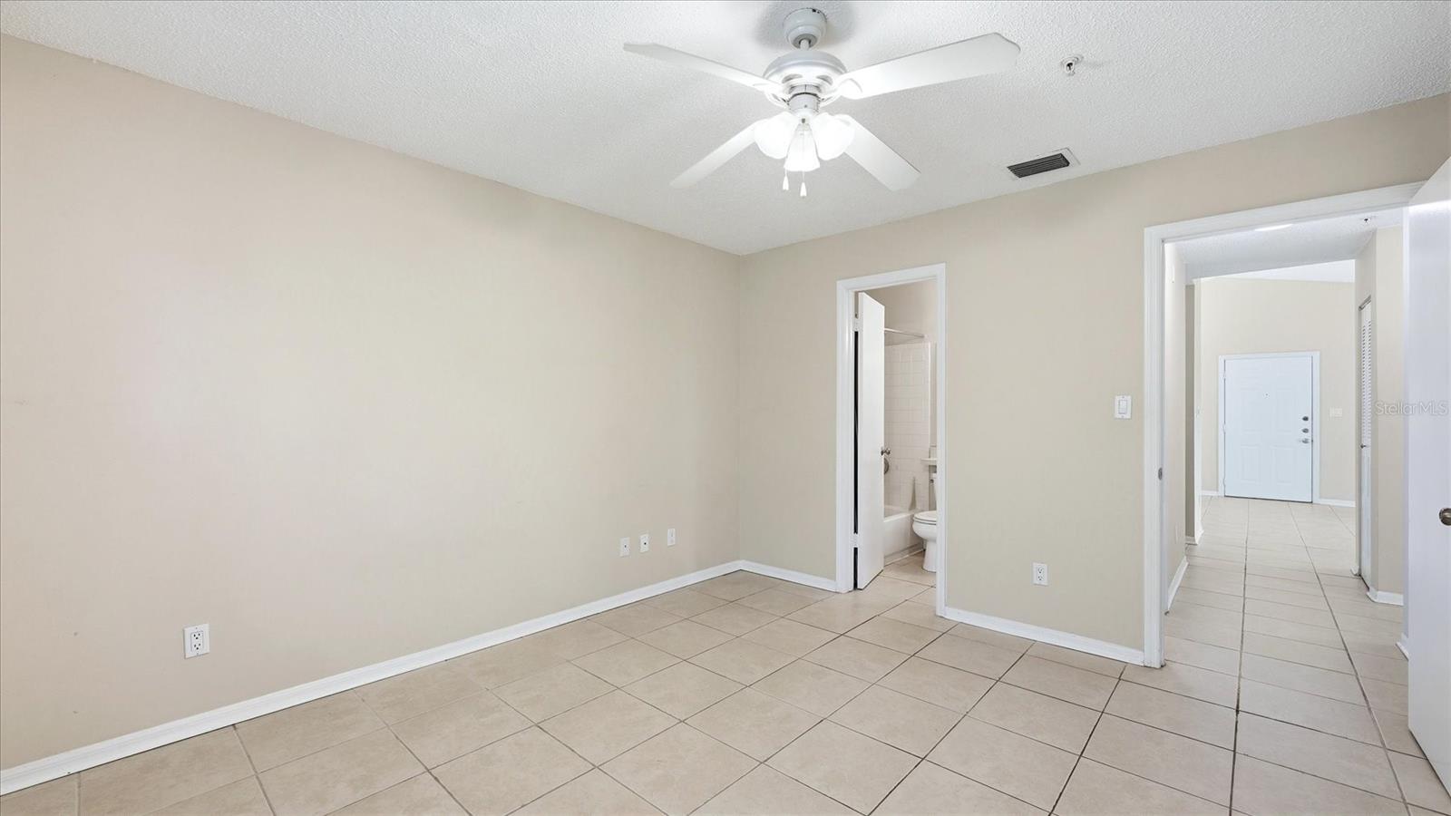 4033 CROCKERS LAKE BLVD #28, SARASOTA, FL, 34238