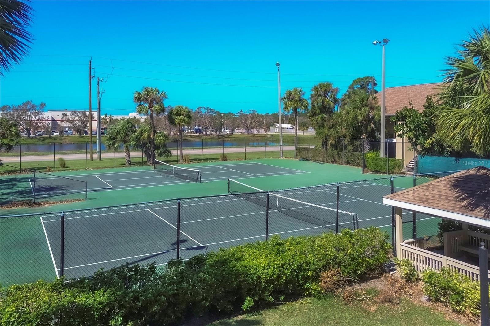 4033 CROCKERS LAKE BLVD #28, SARASOTA, FL, 34238