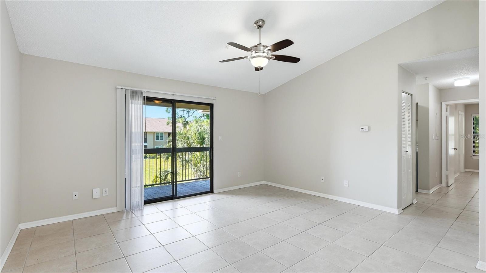 4033 CROCKERS LAKE BLVD #28, SARASOTA, FL, 34238
