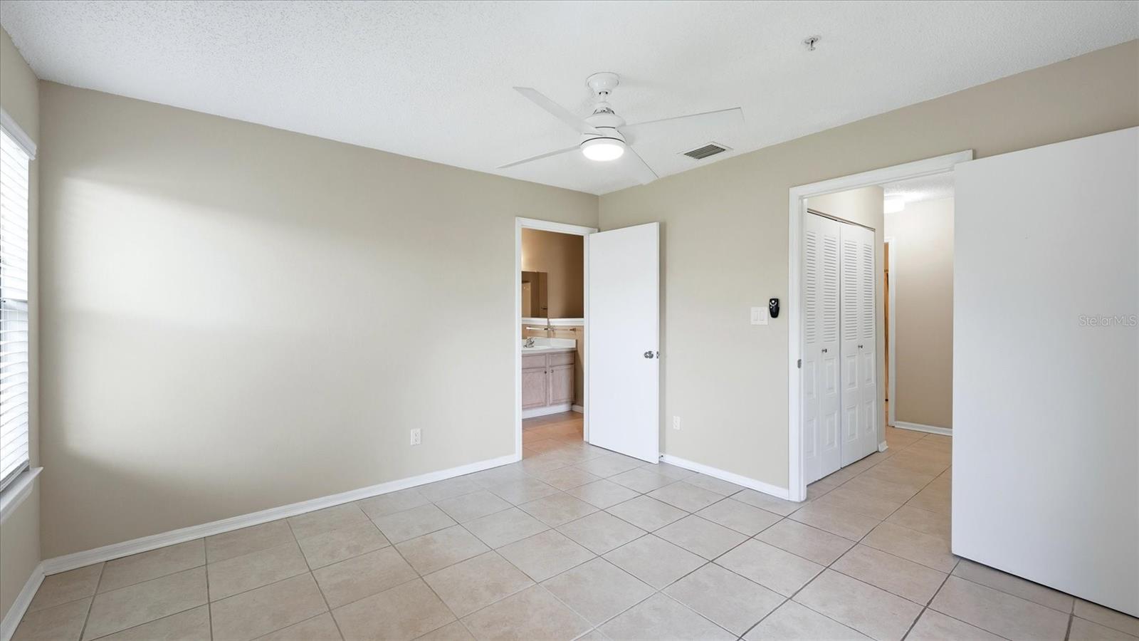 4033 CROCKERS LAKE BLVD #28, SARASOTA, FL, 34238
