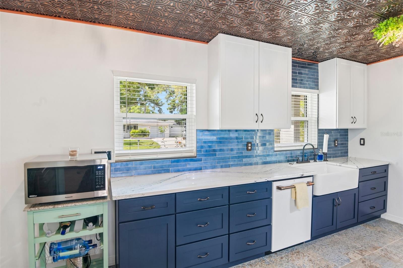 992 HILLWOOD DR, DUNEDIN, FL, 34698