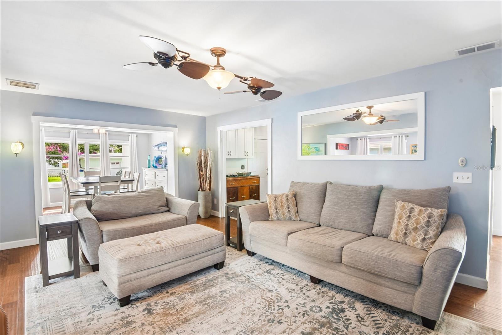 992 HILLWOOD DR, DUNEDIN, FL, 34698