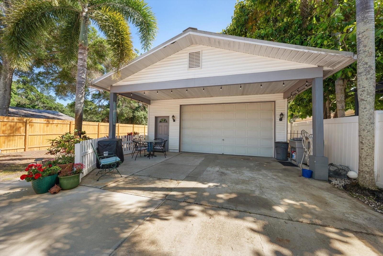 3290 70TH AVE N, ST PETERSBURG, FL, 33702