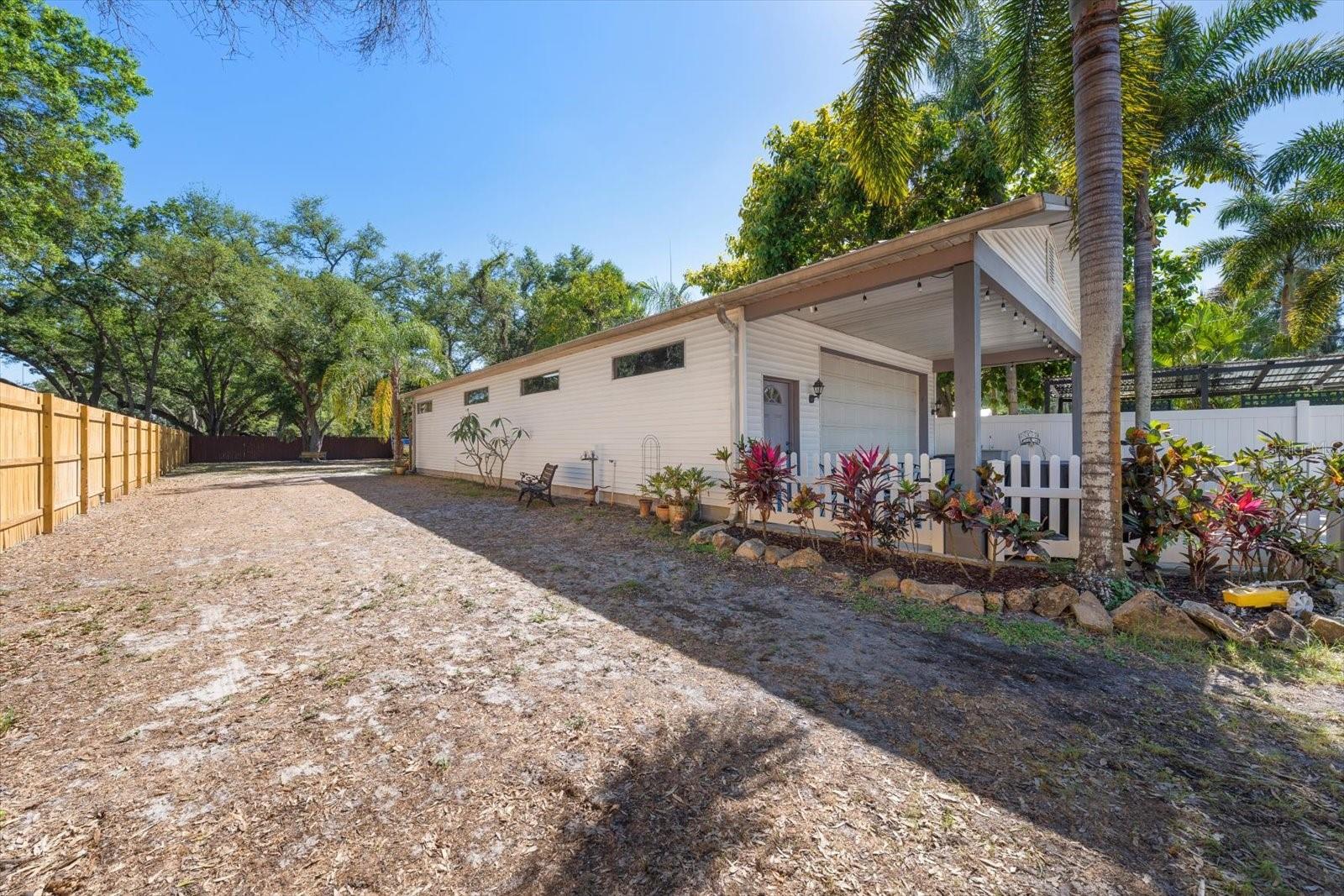 3290 70TH AVE N, ST PETERSBURG, FL, 33702