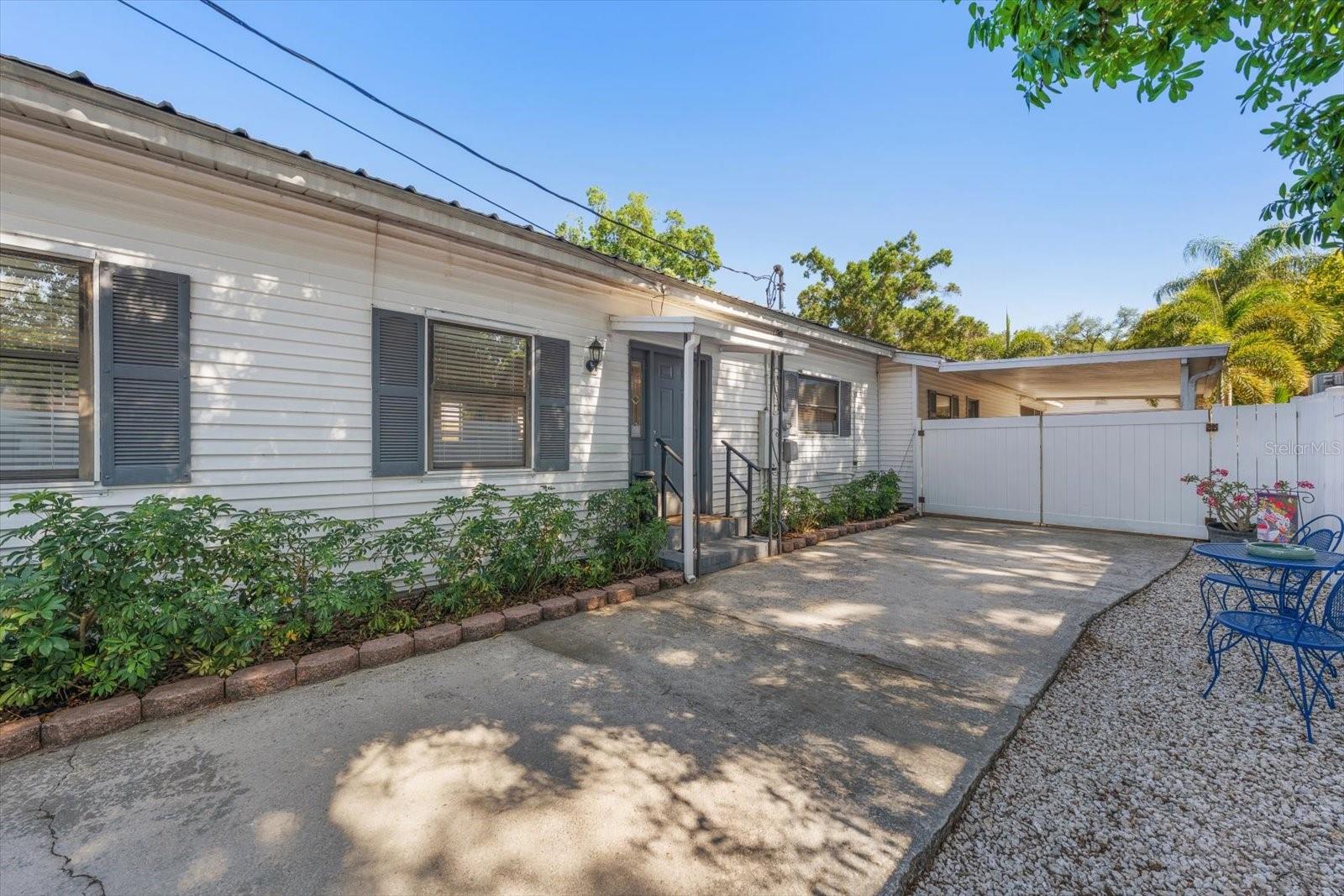 3290 70TH AVE N, ST PETERSBURG, FL, 33702