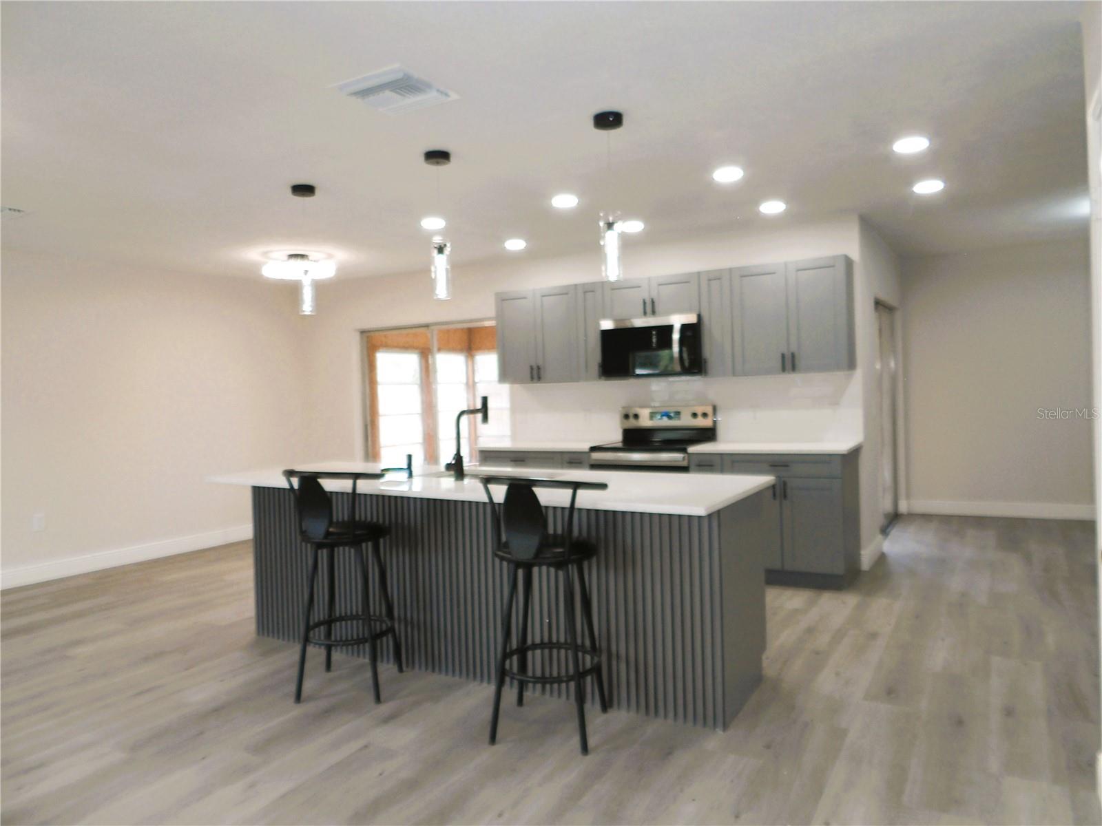 614 HUNTINGTON ST, BRANDON, FL, 33511