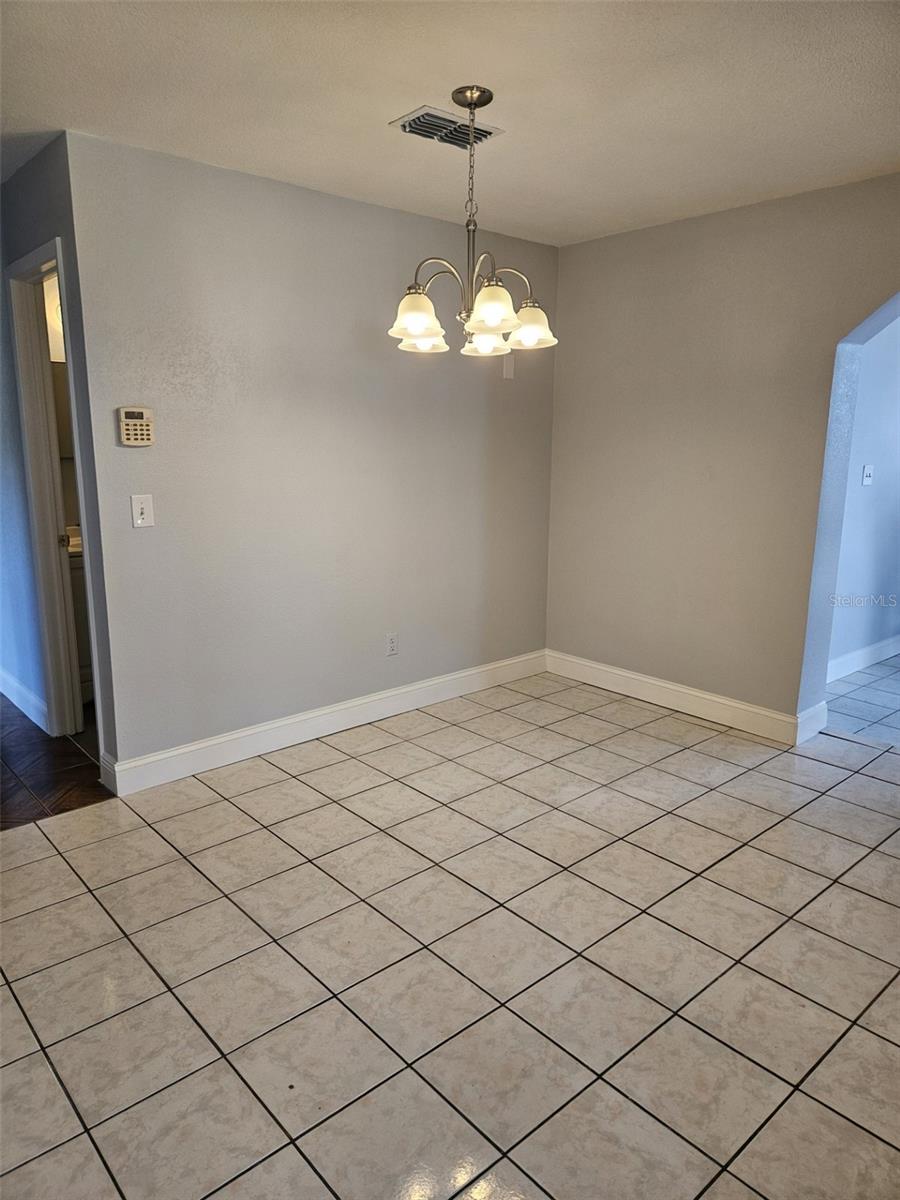 3411 E FRIERSON AVE, TAMPA, FL, 33610