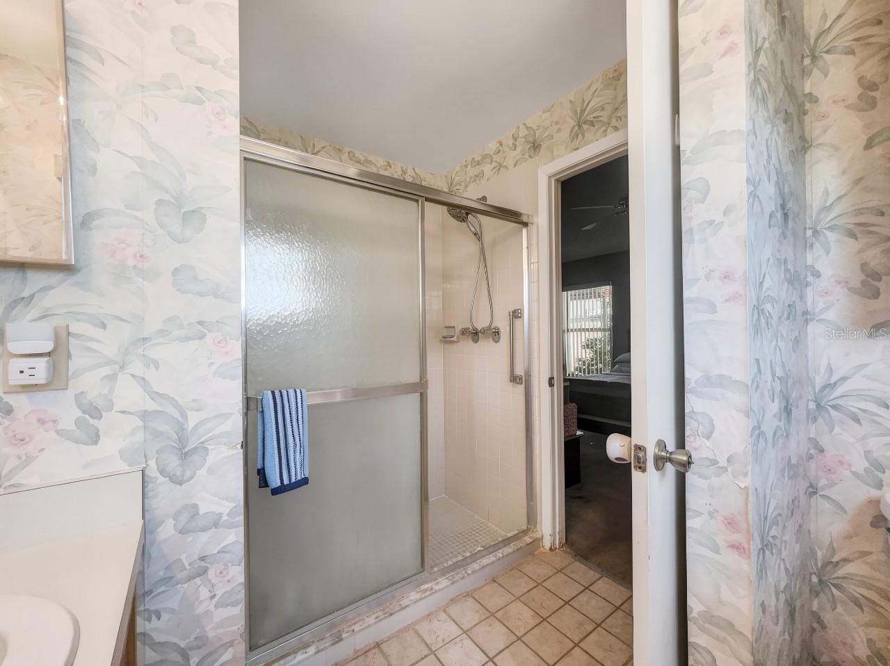 706 47TH ST E, BRADENTON, FL, 34208