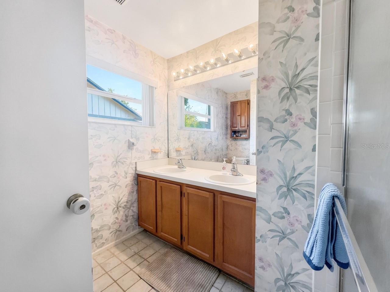 706 47TH ST E, BRADENTON, FL, 34208