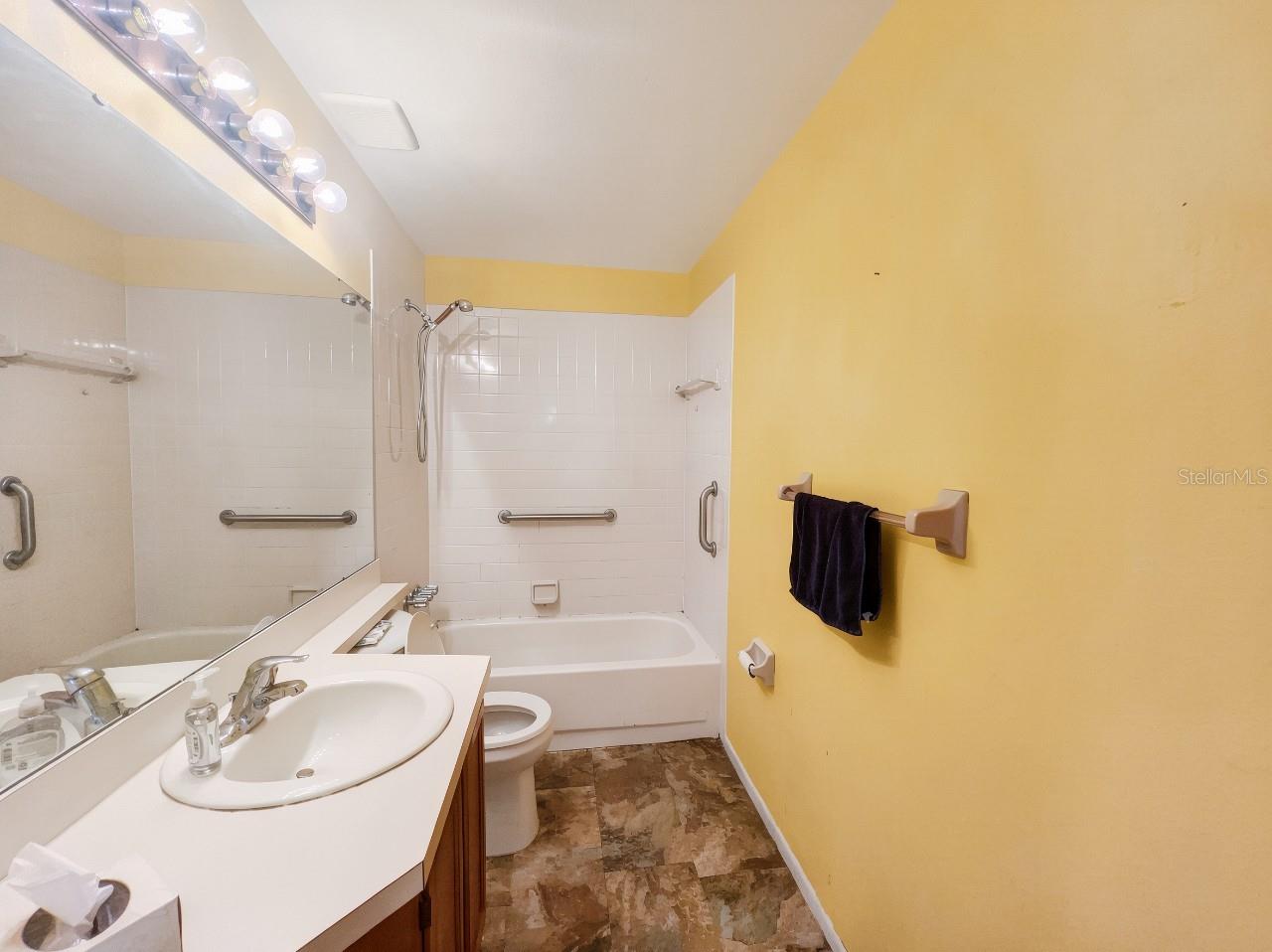 706 47TH ST E, BRADENTON, FL, 34208