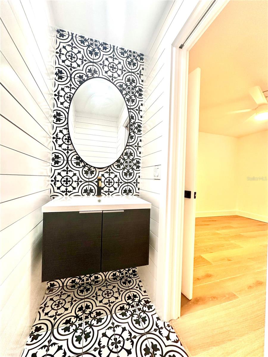 1 CUNNINGHAM DR, NEW SMYRNA BEACH, FL, 32168