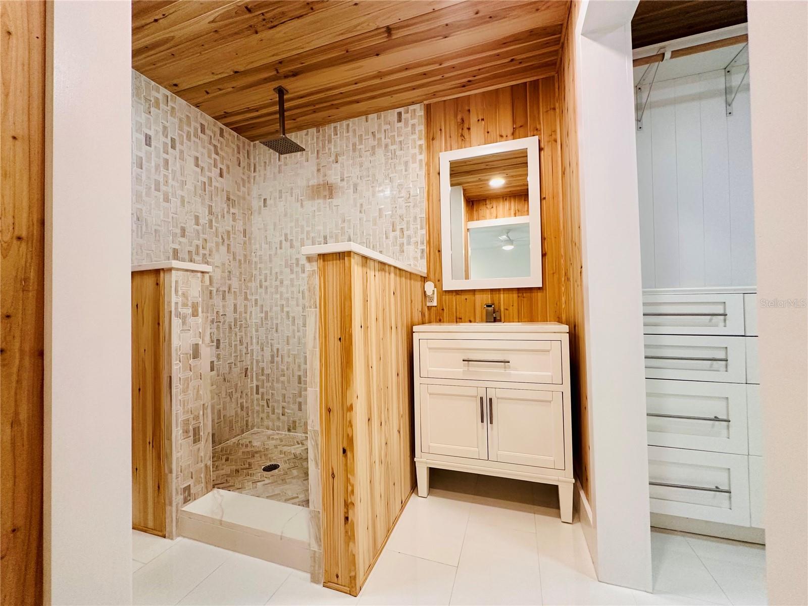 1 CUNNINGHAM DR, NEW SMYRNA BEACH, FL, 32168