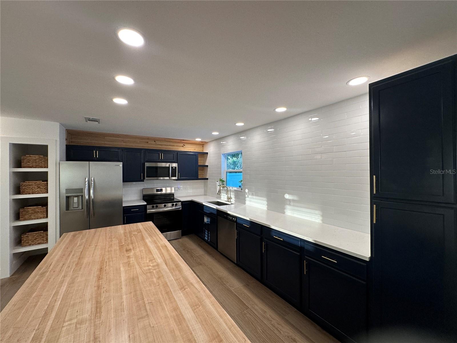 1 CUNNINGHAM DR, NEW SMYRNA BEACH, FL, 32168