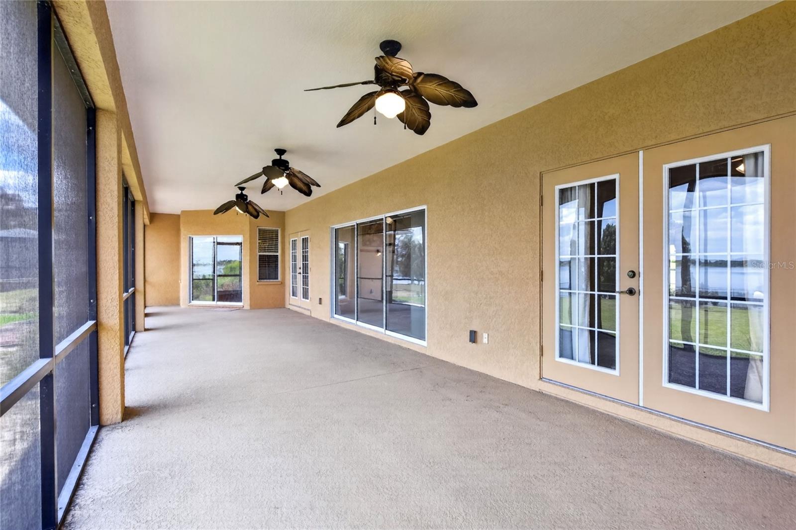 761 COUNTRY WALK CV, EAGLE LAKE, FL, 33839