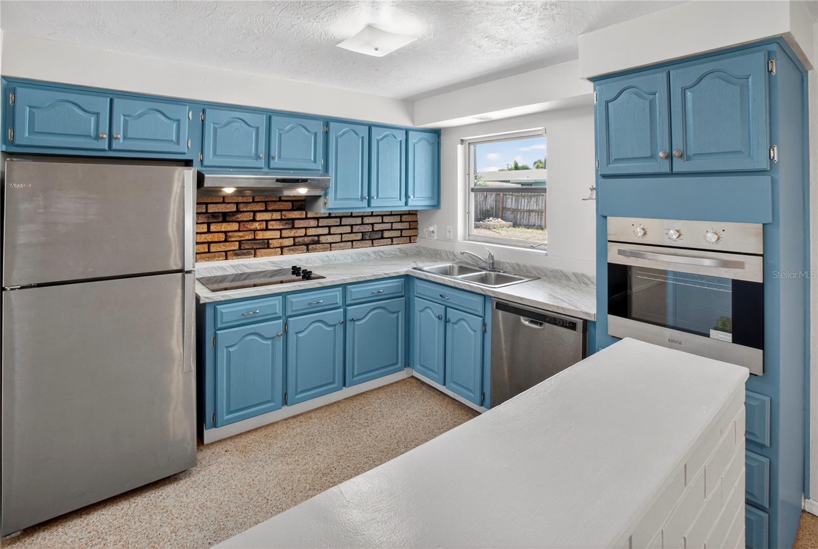 13746 MARTINIQUE DR, SEMINOLE, FL, 33776