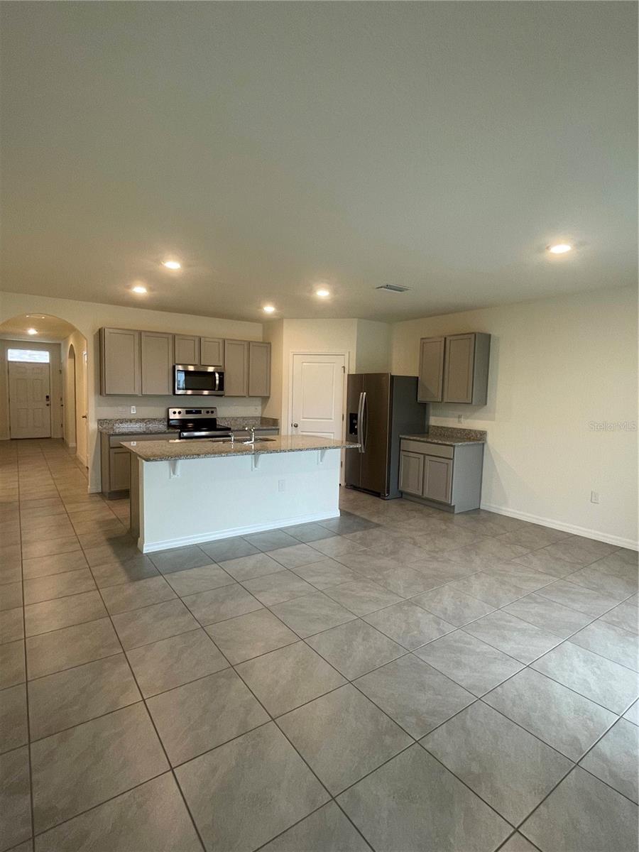 33724 JASMINE STAR LOOP, WESLEY CHAPEL, FL, 33543