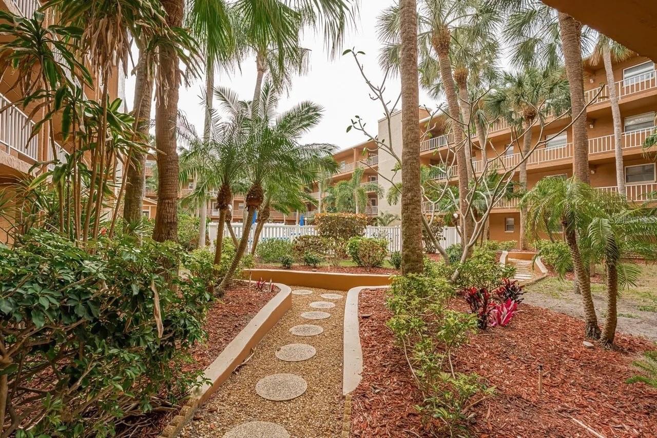 12760 INDIAN ROCKS RD #1017, LARGO, FL, 33774