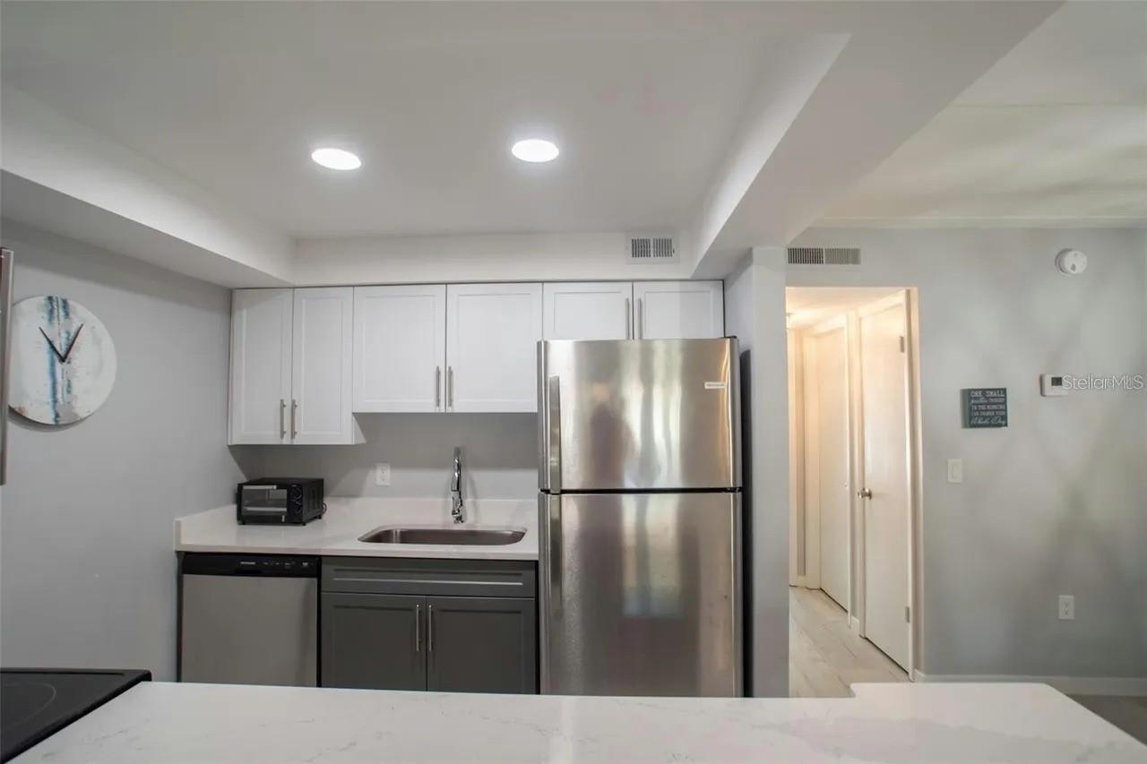 12760 INDIAN ROCKS RD #1017, LARGO, FL, 33774