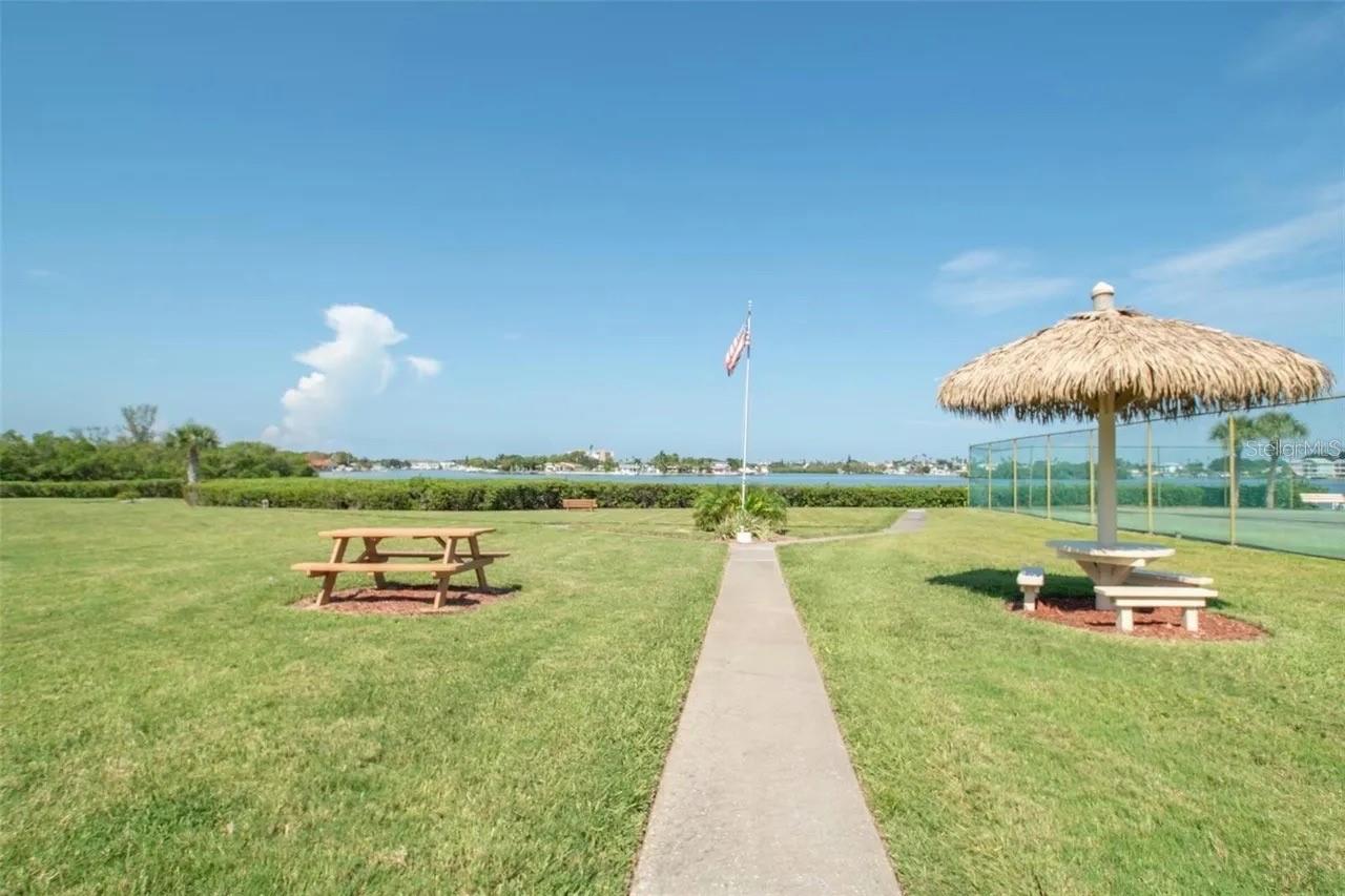 12760 INDIAN ROCKS RD #1017, LARGO, FL, 33774
