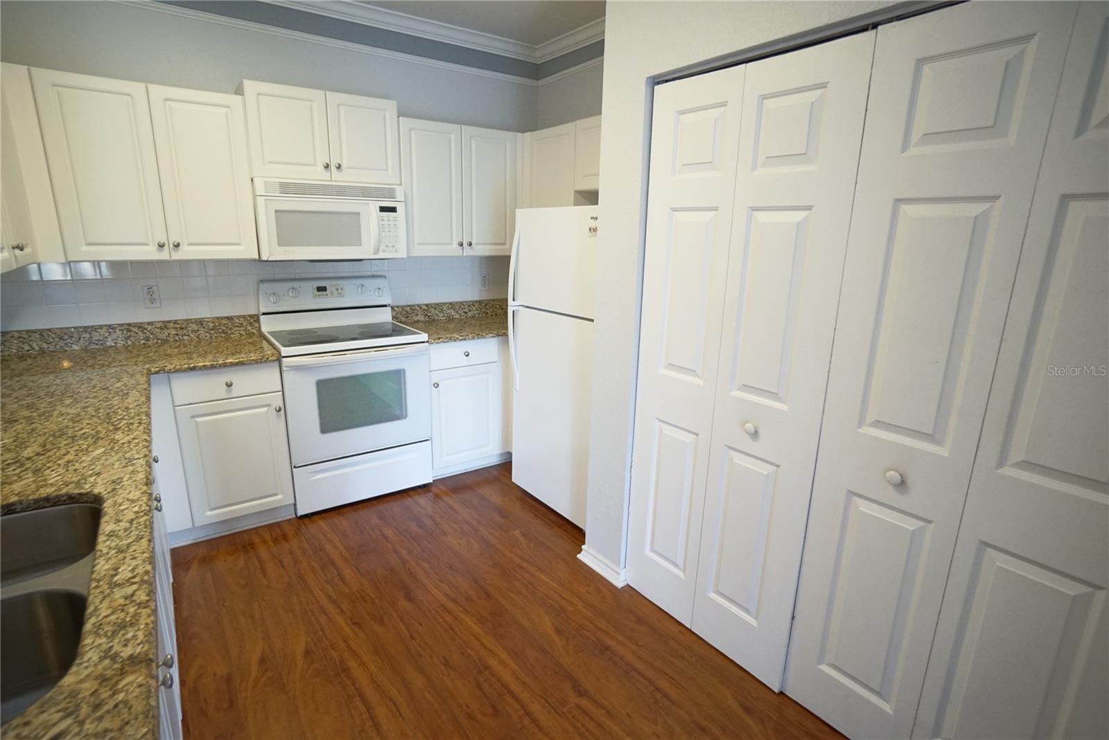 4304 BAYSIDE VILLAGE DR #204, TAMPA, FL, 33615