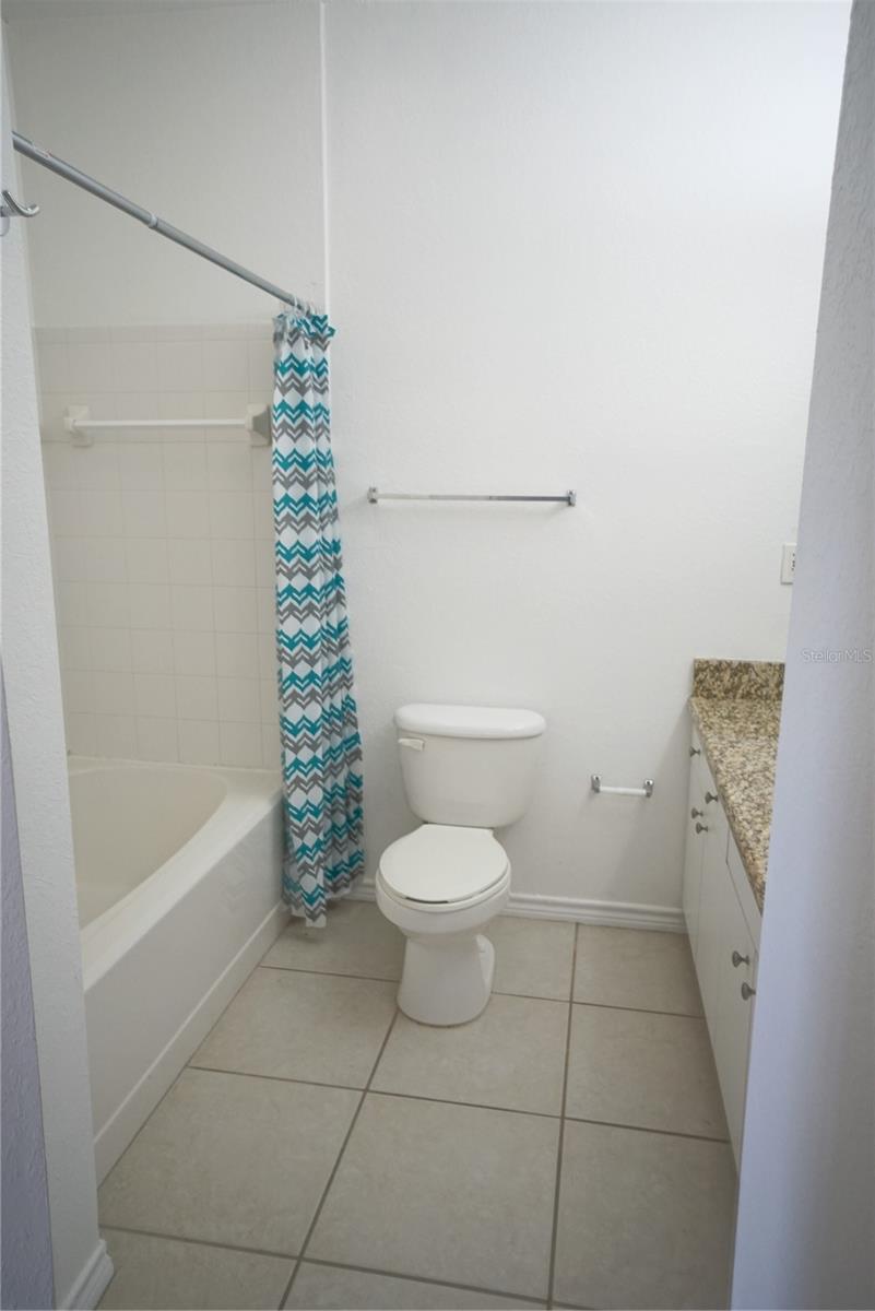 4304 BAYSIDE VILLAGE DR #204, TAMPA, FL, 33615