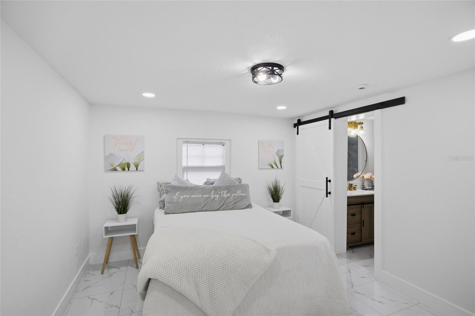 9408 N ORLEANS AVE, TAMPA, FL, 33612