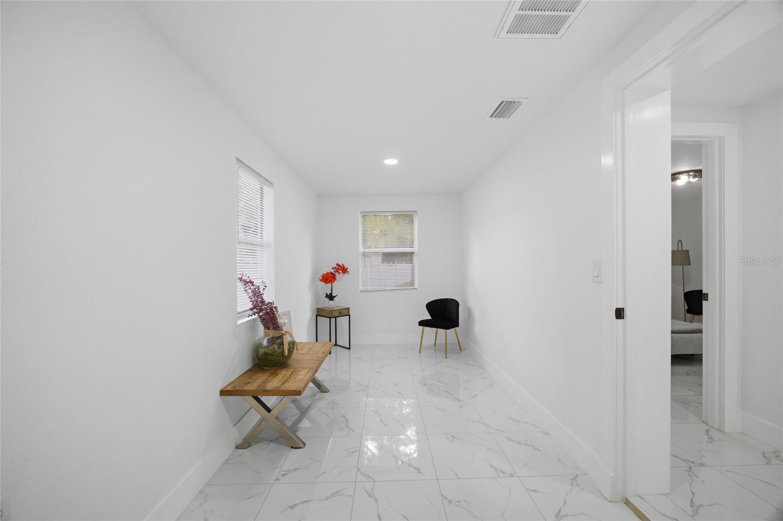 9408 N ORLEANS AVE, TAMPA, FL, 33612