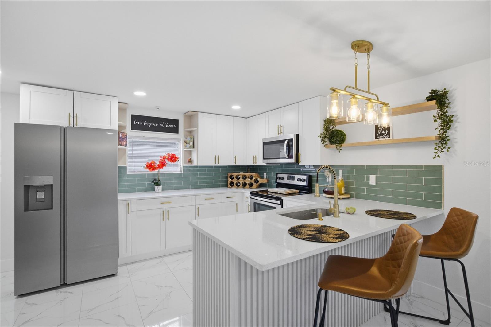 9408 N ORLEANS AVE, TAMPA, FL, 33612