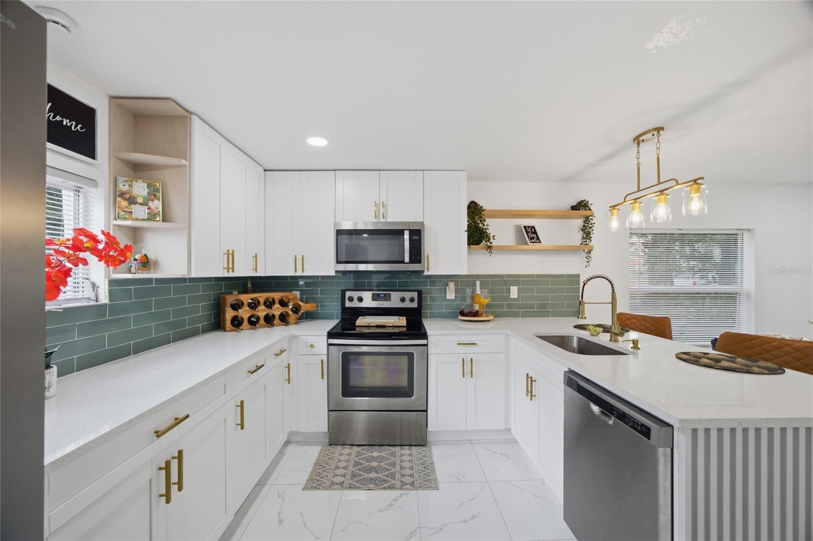 9408 N ORLEANS AVE, TAMPA, FL, 33612