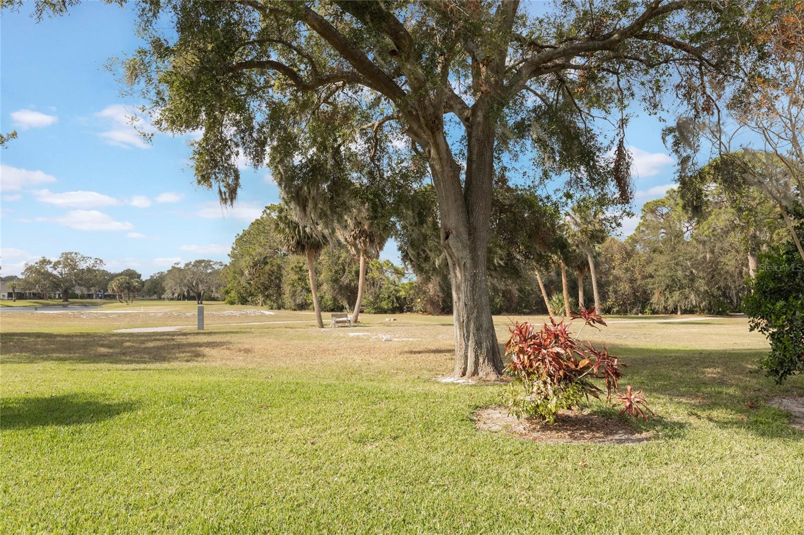 615 JUNIPER WAY, TAVARES, FL, 32778